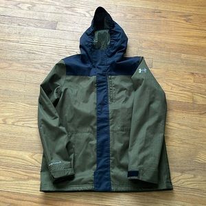 NWOT never worn. Hunter green and black youth XL